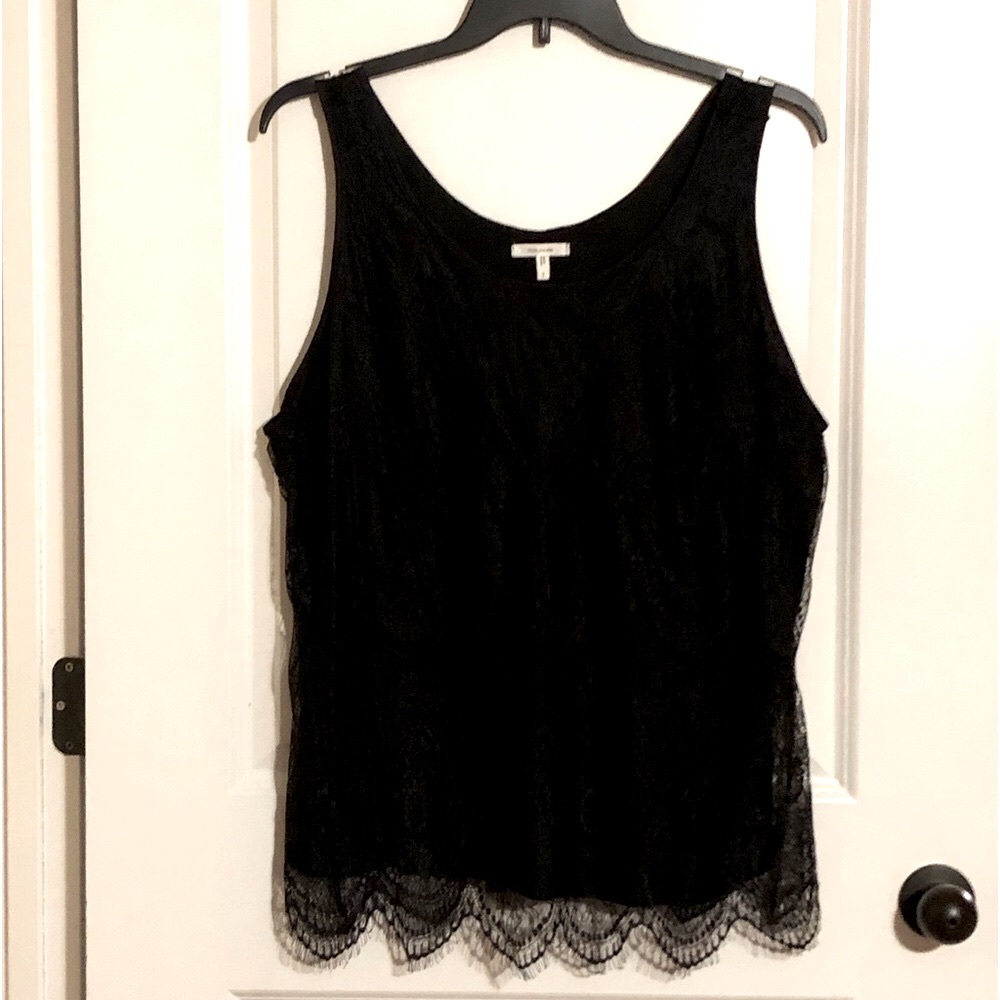 Women's Plus Size (14/16) Maurices' Sleeveless Black Scalloped Stitched Blouse